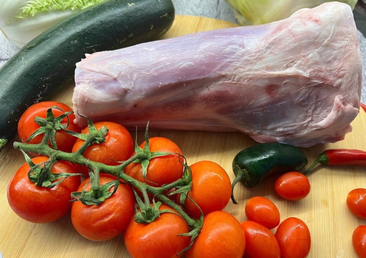 golen-cieleca-z-koscia-mieso-na-ossobuco.jpeg