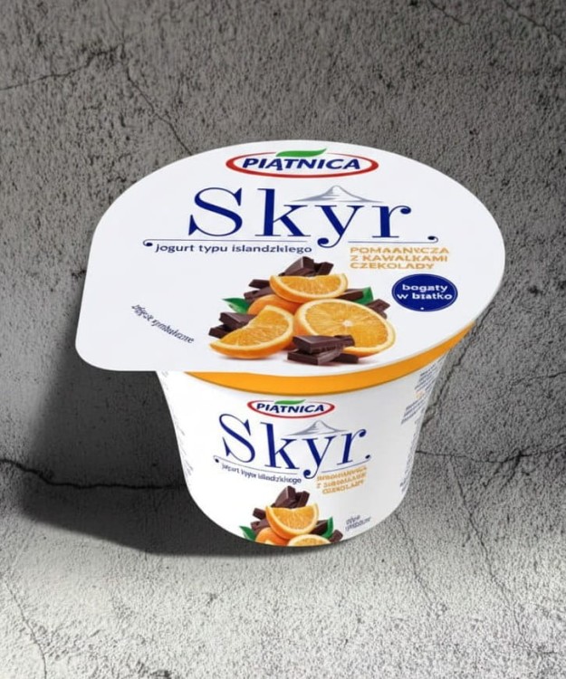 skyr-pomarancza-kawalki-czekolady-jogurt-piatnica.jpg