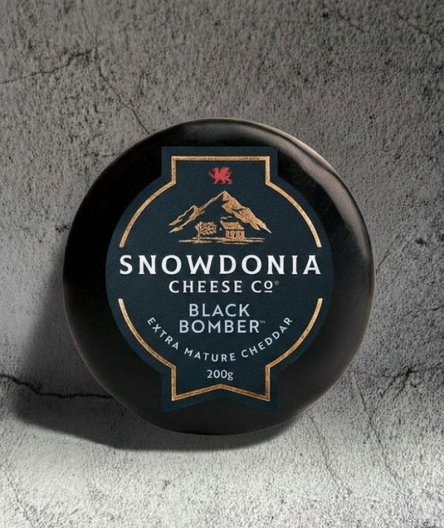 snowdonia-black-bomber-cheddar-walia-200g.jpg
